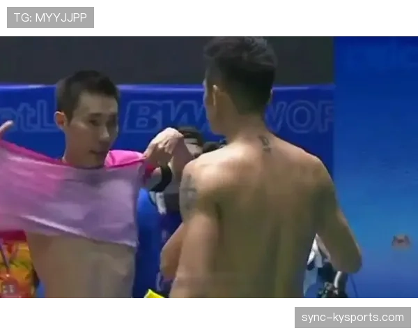 李宗伟下场第一件事不是休息,是换套比我房租还贵的衣服 李宗伟下场第一件事不是休息,是换套比我房租还贵的衣服